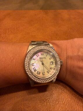 Invicta Angel Lady
Model 19873 - Ladies Watch Quartz